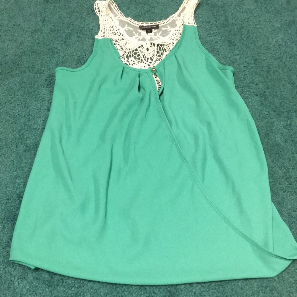 Boutique Lace Green Tank